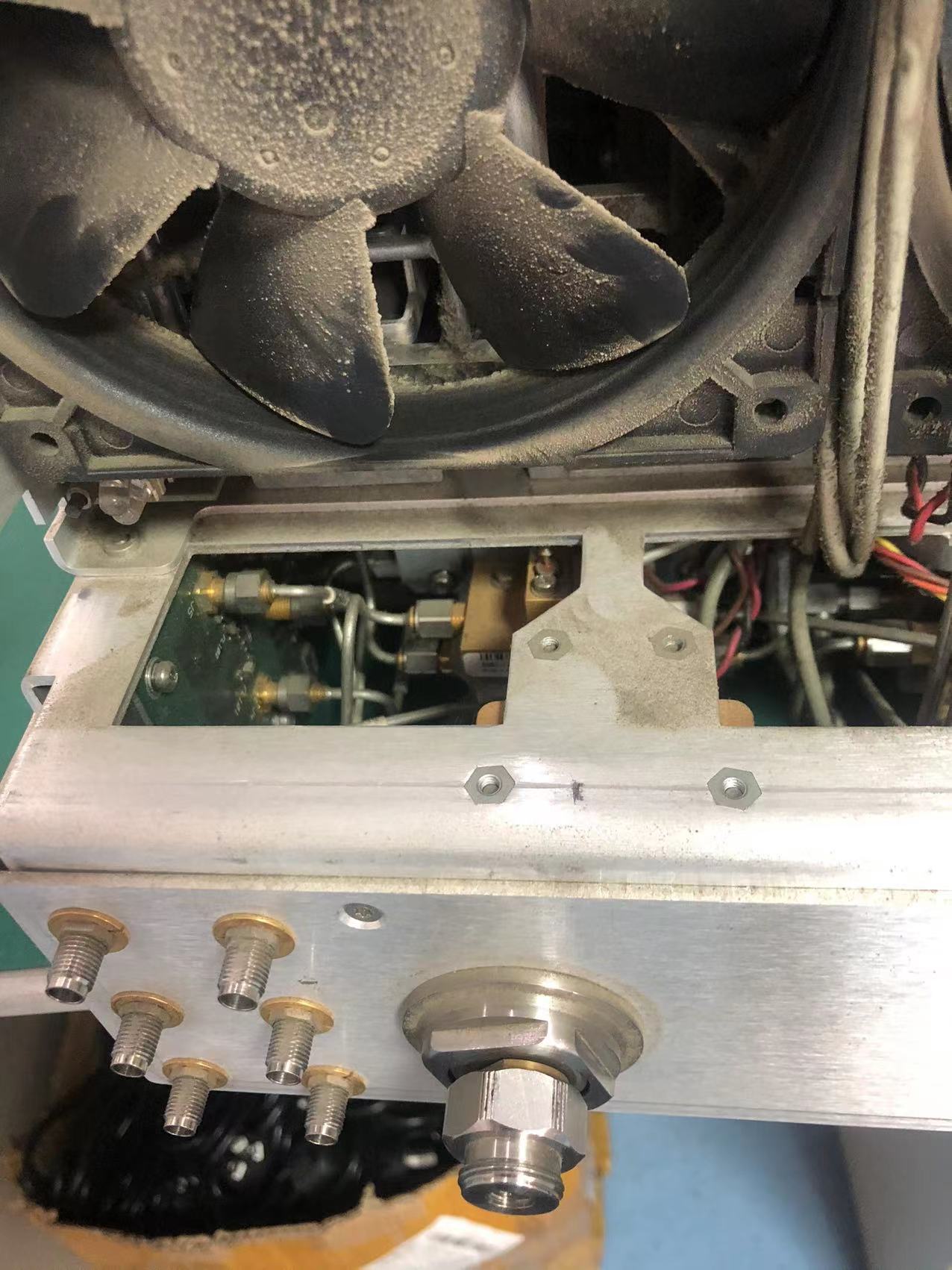 620a0fa57fee1.jpg E8363B 網(wǎng)分維修 2.jpg